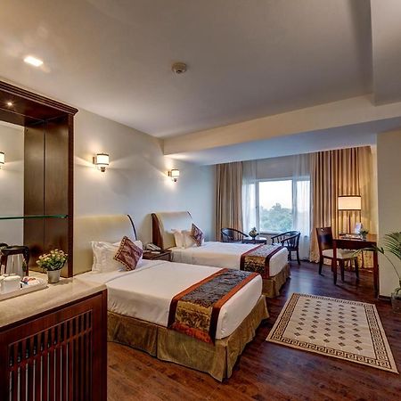 The Fern Residency Galaxy Mall Burnpur Екстериор снимка