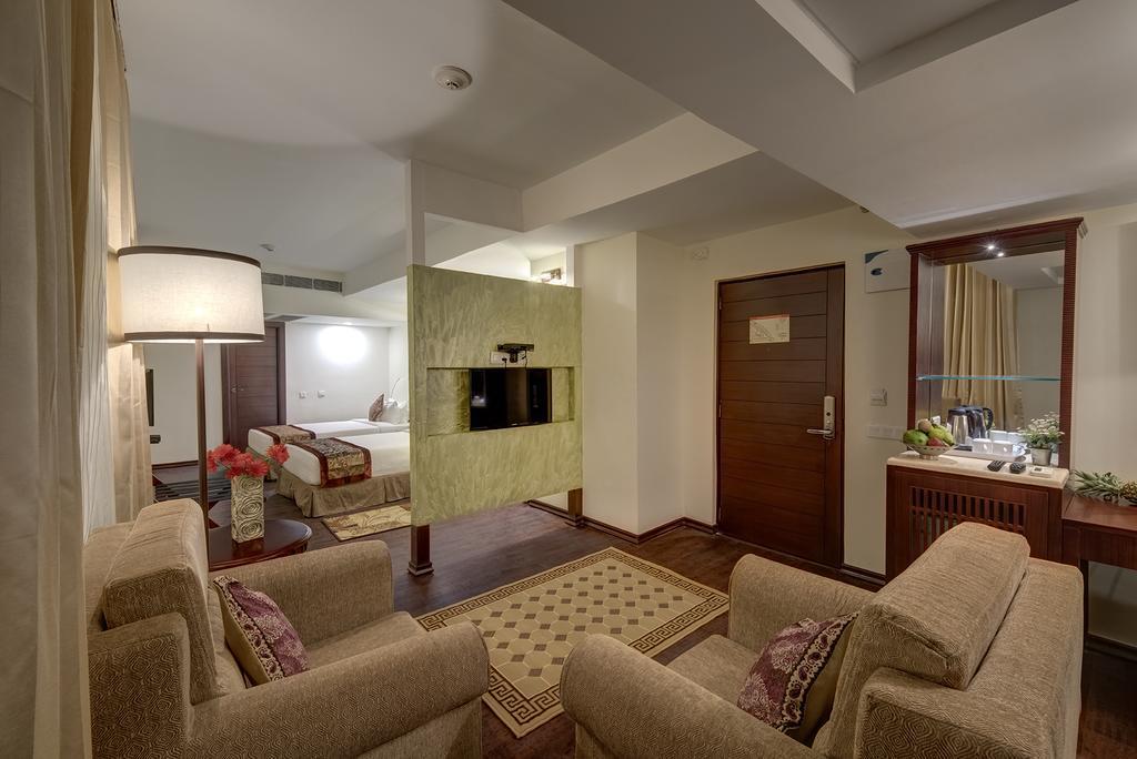 The Fern Residency Galaxy Mall Burnpur Стая снимка
